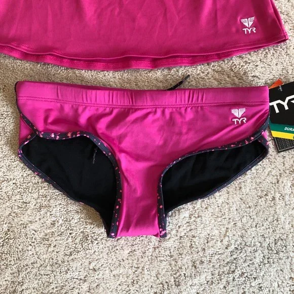 NWT TYR Pink with Black Trim Tankini with Full Coverage Bottoms Size 4/6 - Picture 8 of 15